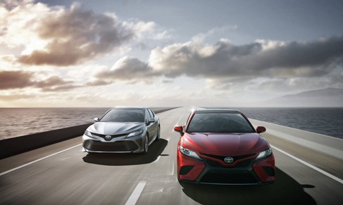 Camry mới đại diện cho quyết tâm thay đổi trong phong cách thiết kế của Toyota. Ảnh: Autoweek.
