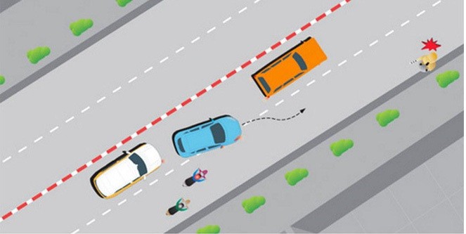 Vì sao xe chạy chậm không nên ở làn trái?
