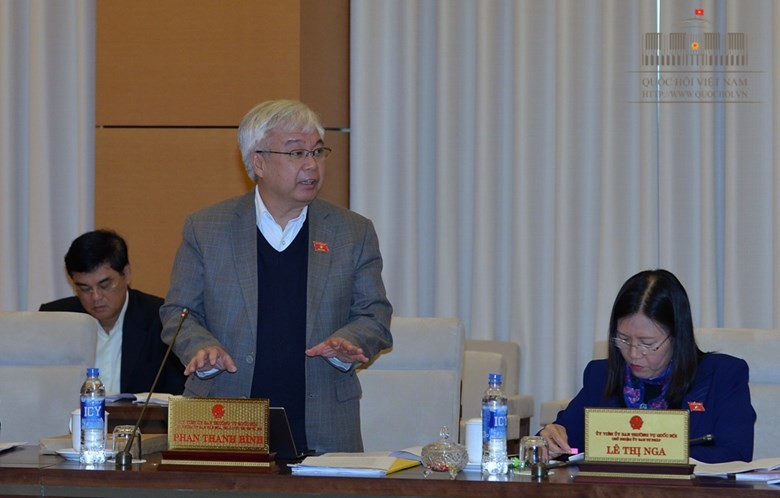 Chủ nhiệm Ủy ban Văn hóa, Giáo dục, Thanh niên, Thiếu niên và Nhi đồng​ Phan Thanh Bình ​.