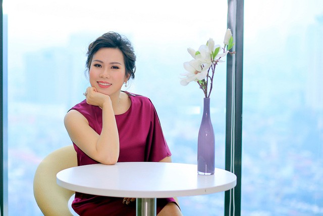 Kinh nghiệm có được ở một tổ chức quốc tế và một doanh nghiệp BĐS lớn đã hun đúc cho CEO Phạm Thị Vân Hà một tinh thần làm việc chuyên nghiệp.