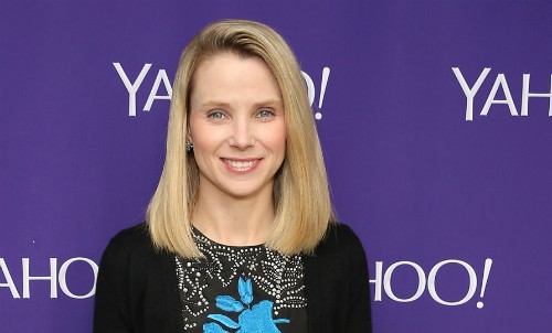Nhờ vào cổ phiếu nắm giữ tại Yahoo, bà Mayer có thể thu về hơn 900.000 đôla mỗi tuần.