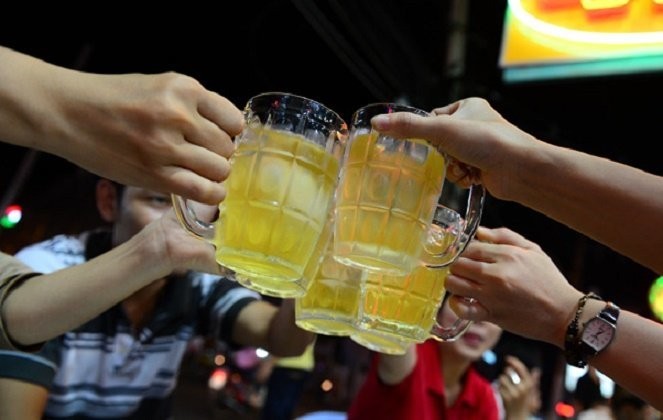 Lý do tiêu thụ bia của Việt Nam không ngừng tăng