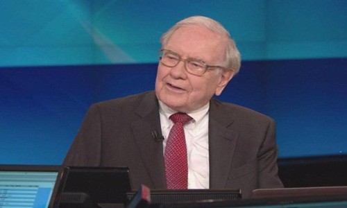 Warren Buffett trở nên giàu có nhờ đầu tư vào thị trường chứng khoán. Ảnh: World News