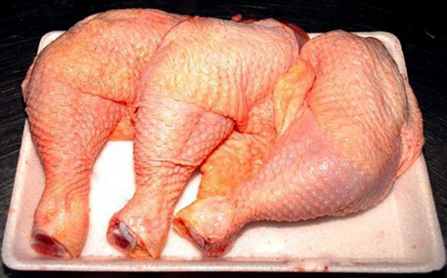 Hơn 60% lượng thịt gà nhập về Việt Nam là đùi gà (ảnh minh hoạ)