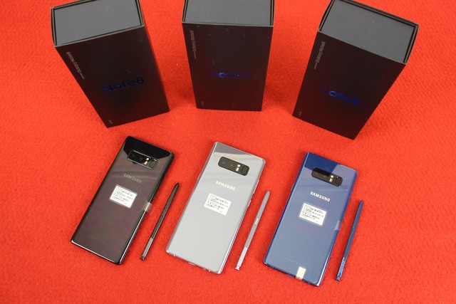 Galaxy Note8 xách tay ồ ạt về VN