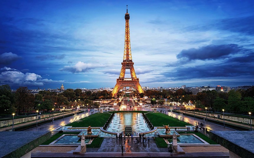 Pháp rao tìm doanh nghiệp mang cầu thang tháp Eiffel đến Việt Nam