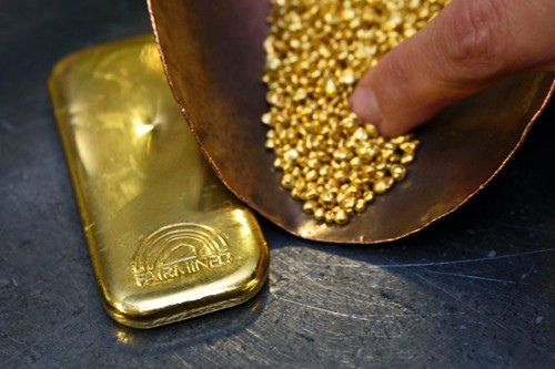 Giá vàng hôm nay (2/1): Đảo chiều tăng mạnh gần 400.000 đồng/lượng