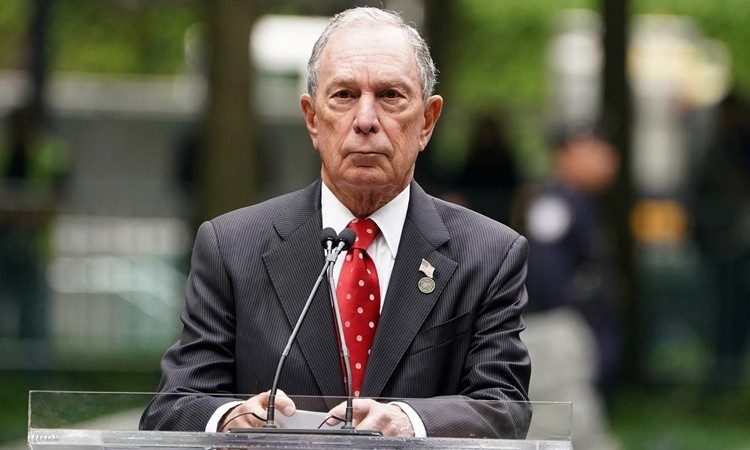 Tỷ phú Michael Bloomberg phát biểu tại New York, Mỹ, hôm 30/5. Ảnh: Reuters.