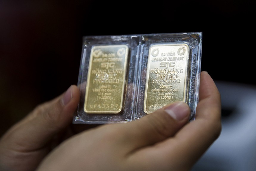 Giá vàng hôm nay ngày 18/8: Giá vàng tăng mạnh 1,6 triệu đồng/lượng, trở lại mức trên 58 triệu đồng/lượng