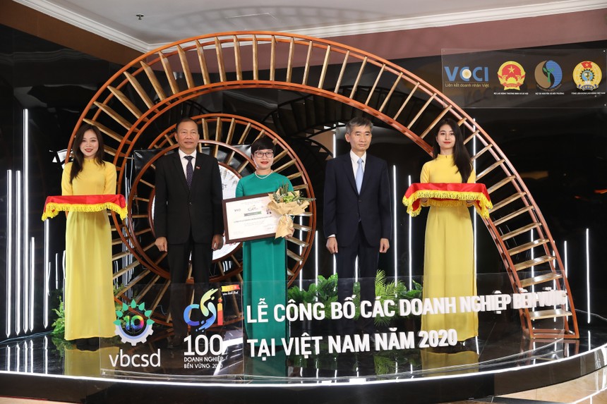 Chứng khoán Bảo Việt (BVSC) được vinh danh trong top 100 doanh nghiệp phát triển bền vững