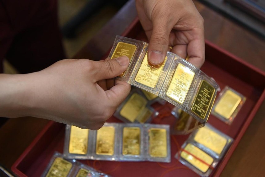 Giá vàng hôm nay ngày 25/2: Giá vàng trong nước giảm 100.000 đồng/lượng