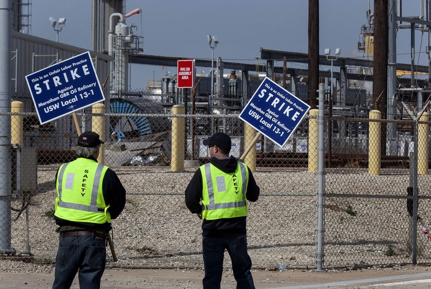 Công nhân khai thác dầu tại Mỹ đạt thỏa thuận để dừng bãi công