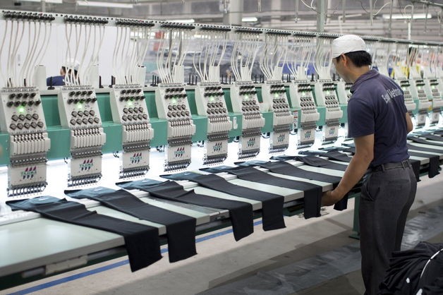 Hình ảnh nhà máy của Esquel Group tại Khu công nghiệp Việt Nam - Singapore ở Bình Dương, Việt Nam (ảnh: Bloomberg)