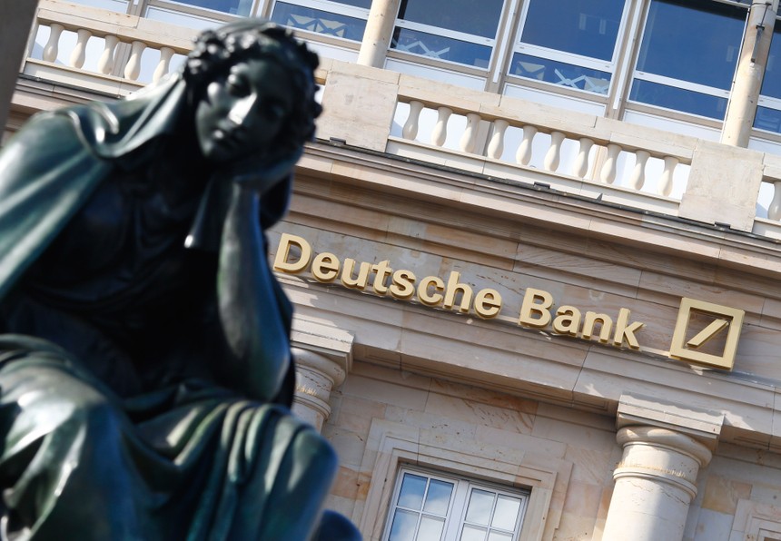 Cổ phiếu Deutsche Bank tăng mạnh sau tin tái cấu trúc hệ thống