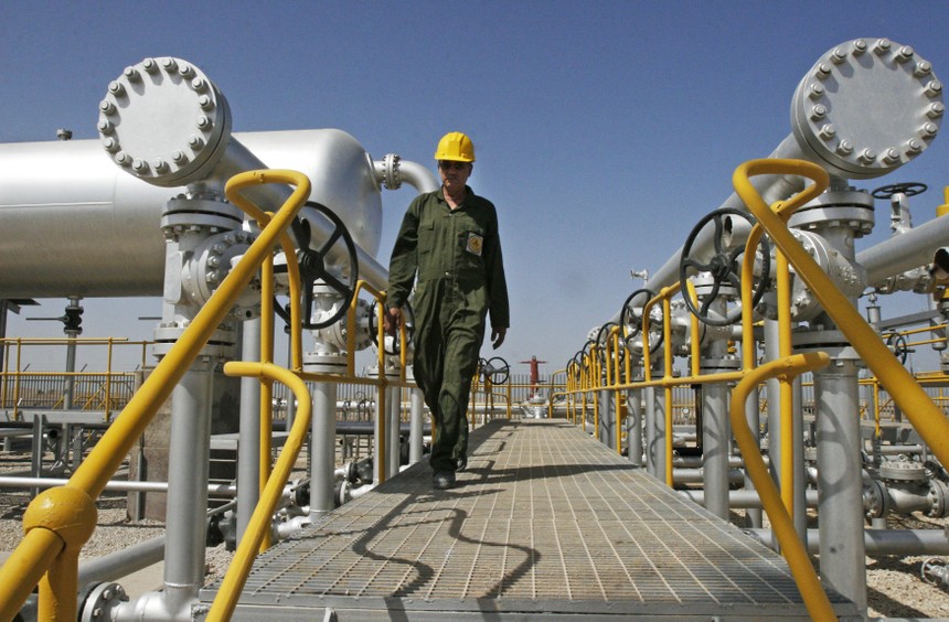 Iran “thêm dầu vào lửa”