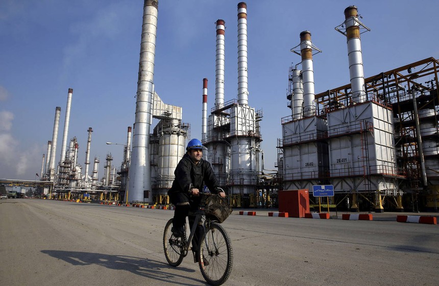 Iran sẵn sàng bơm nhiều dầu hơn nữa