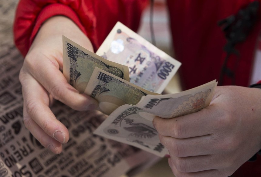 Dân Nhật ưa tiền mặt, chính sách tiền tệ chịu "bó tay"