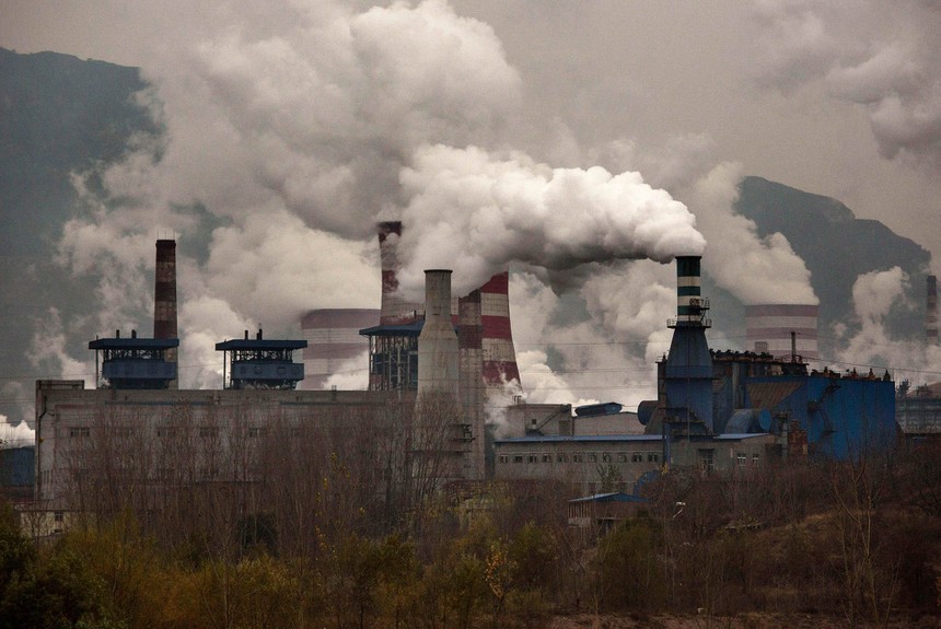 Để giảm ô nhiễm môi trường, Trung Quốc đóng cửa nhà máy dược, thép tại phía Bắc