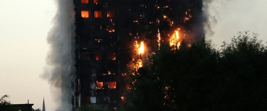 Ít nhất 30 người nhập viện trong đám cháy tại London