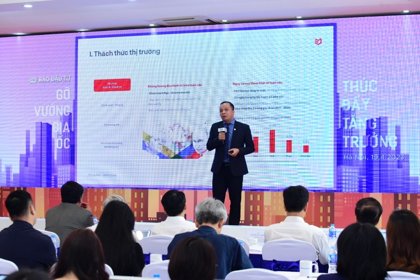Ông Võ Hồng Thắng - Phó Giám đốc Nghiên cứu & Phát triển DKRA Vietnam trình bày tại Hội thảo. Ảnh: Dũng Minh