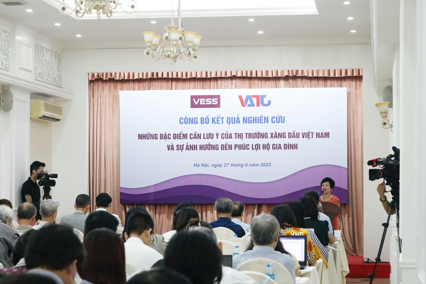 VESS: Cách áp thuế của Việt Nam làm khuếch đại tính bất ổn của giá xăng dầu