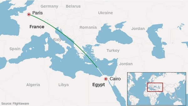 Đường bay của phi cơ Ai Cập mất tích. Đồ họa: Flightsource.