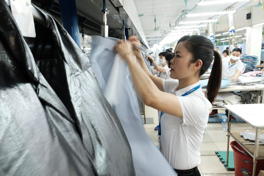 Tiền công sản xuất ở Ấn Độ, Malaysia, Philippines, Thái Lan và Việt Nam dưới 3 USD/giờ, bằng khoảng 1/3 mức lương mà công nhân Trung Quốc hiện đang yêu cầu
