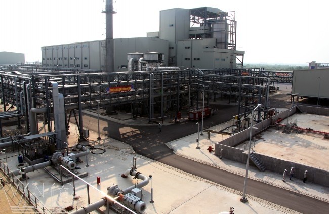 Nhà máy sản xuất xơ sợi polyester Đình Vũ có diện tích 15ha nằm tại Khu Công nghiệp Đình Vũ được đầu tư 7.000 tỷ đồng
