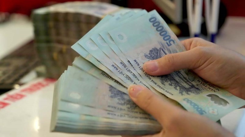 Hà Nội: Nhân viên ngân hàng giả mạo chữ ký rút tiền tiết kiệm của khách hàng, chiếm đoạt hơn 12 tỷ đồng