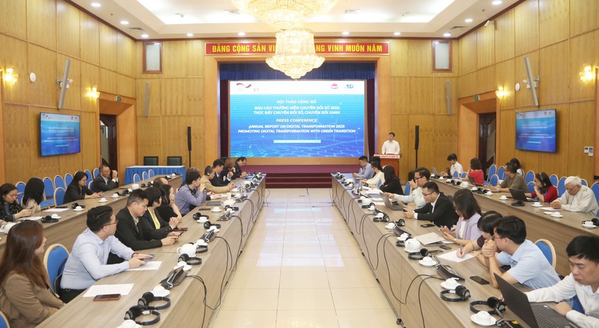 Ông Nguyễn Đức Trung, Phó cục trưởng Cục Phát triển doanh nghiệp, Bộ Kế hoạch và Đầu tư phát biểu tại hội nghị