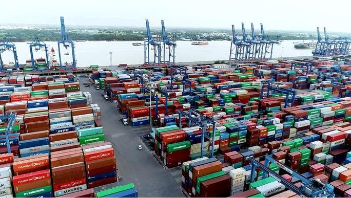 Bộ Công Thương kiến nghị Thủ tướng tháo gỡ tình trạng quá tải ở cảng Cát Lái