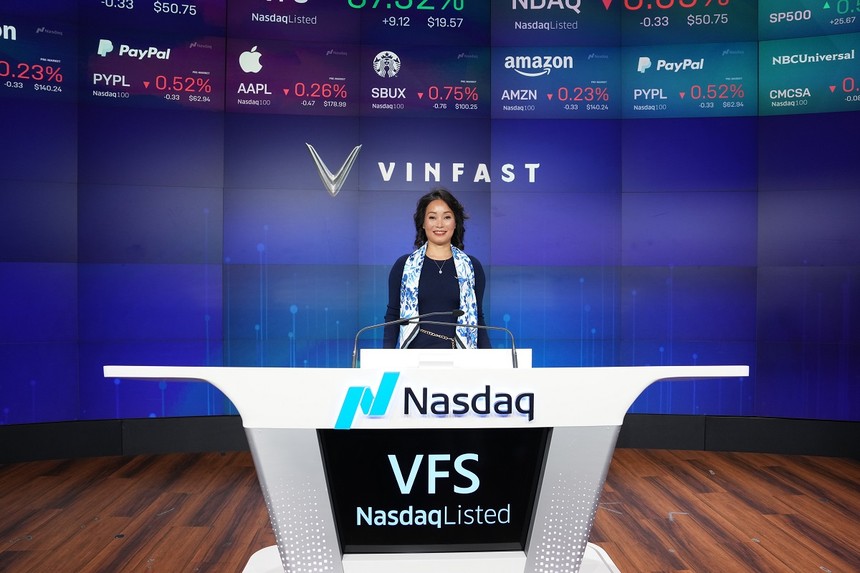 Bà Lê Thị Thu Thủy, Tổng giám đốc toàn cầu VinFast tại buổi VinFast chính thức niêm yết trên sàn chứng khoán Nasdaq (Mỹ).