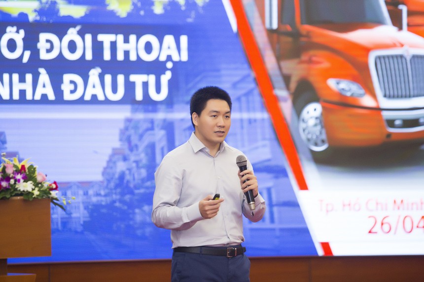 Ông Nguyễn Huy Dương - Giám đốc tài chính giới thiệu về TCH trong Roadshow diễn ra vào ngày 26/04 vừa qua