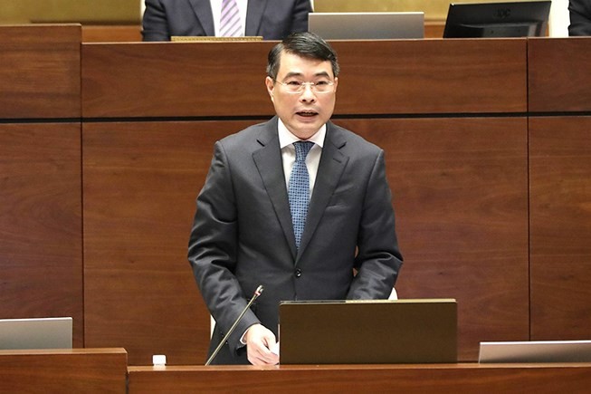 Thống đốc Ngân hàng Nhà nước Lê Minh Hưng trả lời chất vấn đại biểu Quốc hội