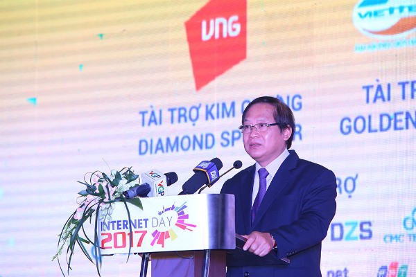 Bộ trưởng Bộ Thông tin và Truyền thông Trương Minh Tuấn phát biểu tại Lễ kỷ niệm 20 năm Internet Việt Nam.