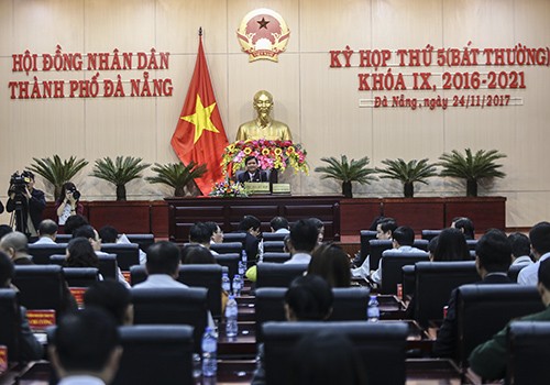 Ông Nguyễn Nho Trung chủ trì kỳ họp bất thường xem xét bãi nhiệm chức Chủ tịch HĐND TP Đà Nẵng với ông Nguyễn Xuân Anh