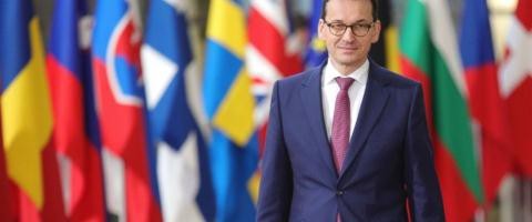 3 tháng nữa Ba Lan sẽ được quyết định có nhận lệnh trừng phạt từ EU hay không.