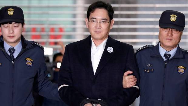 Dù bị kết án 5 năm tù trong phiên xử vào cuối tháng 8 vừa qua, ông Lee Jae Yong, phó Chủ tịch Tập đoàn Samsung Electronics vẫn bị đề nghị mức án 12 năm tù trong phiên tòa phúc thẩm. (Nguồn: stuff.co.nz)