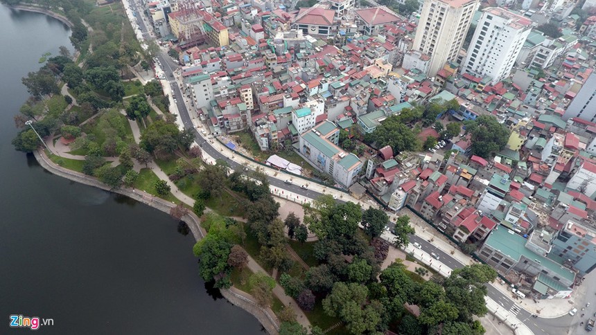 Toàn cảnh tuyến phố dài 600 m tại Hà Nội làm 17 năm mới xong