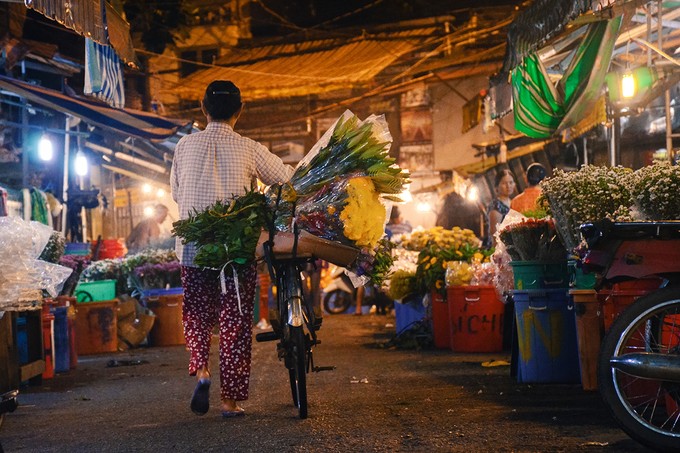 Ngôi chợ hơn 30 năm 'không ngủ' ở Sài Gòn