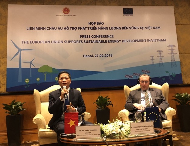 Chương trình hỗ trợ chính sách ngành năng lượng trị giá 108 triệu USD của EU nhằm tăng cường tiếp cận năng lượng bền vững cho khu vực nông thôn Việt Nam và góp phần xây dựng một ngành năng lượng bền vững hơn qua việc khuyến khích hiệu quả năng lượng, năng lượng sạch và tái tạo đến toàn dân.