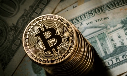 Giá Bitcoin đã liên tục đi xuống từ khi đạt đỉnh giữa tháng 12 năm ngoái. Ảnh: Reuters