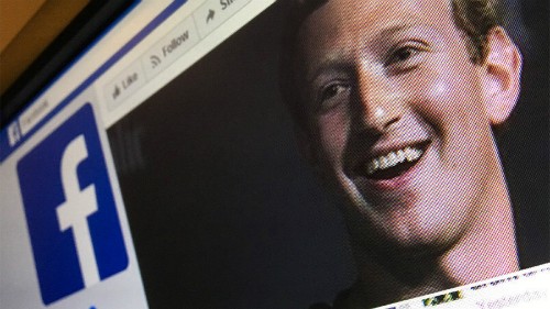 Facebook bị nghi ngờ che dấu vết nhạy cảm bằng cách âm thầm xoá những tin nhắn đã được Mark Zuckerberg và một số lãnh đạo từng gửi đi qua Messenger. Ảnh: RT