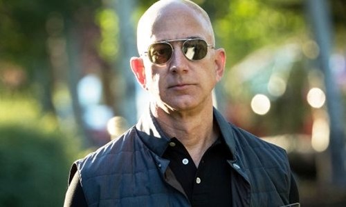 Ông chủ Amazon - Jeff Bezos trong một sự kiện năm ngoái. Ảnh: AFP.