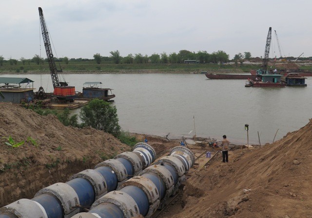 Hạng mục thi công đường ống ngầm thuộc Dự án Nhà máy nước mặt sông Đuống (Ảnh: Minh họa)