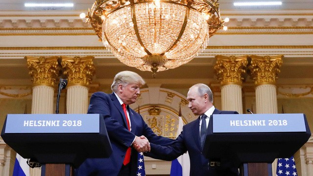 Tổng thống Mỹ Donald Trump và Tổng thống Nga Vladimir Putin trong cuộc họp báo chung sau hội nghị thượng đỉnh hôm 16/7. (Ảnh: Reuters).