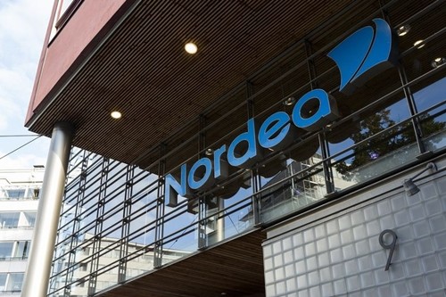 Bên ngoài một chi nhánh của ngân hàng Nordea (Thụy Điển). Ảnh: Reuters.