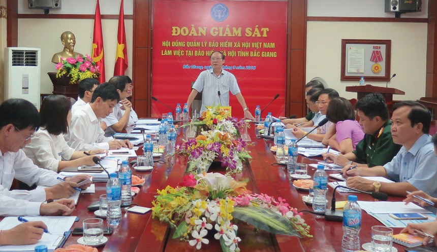 Quang cảnh buổi làm việc của Đoàn giám sát Hội dồng Quản lý Bảo hiểm Xã hội Việt Nam với tỉnh Bắc Giang.
