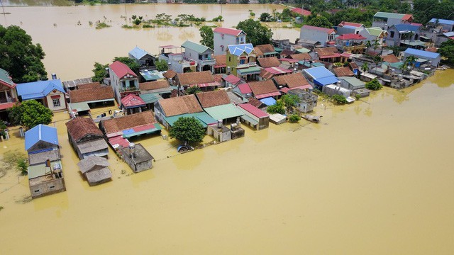 Các xã ven sông Bùi bị ngập nặng trong mùa mưa bão năm nay (Ảnh: Toàn Vũ).