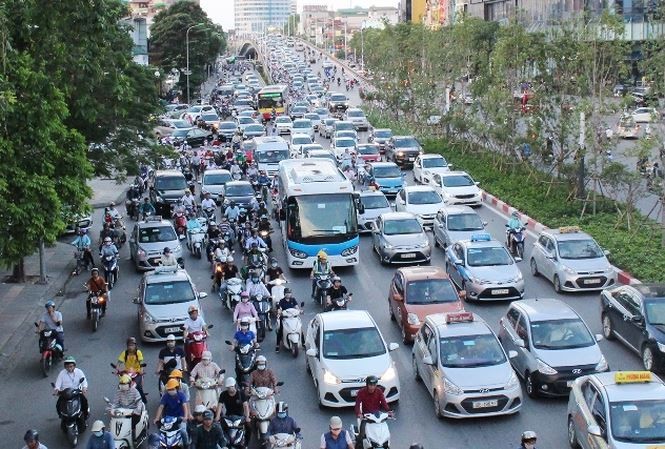 Chính phủ cho phép Hà Nội thu phí vào nội đô để giảm ùn tắc giao thông.